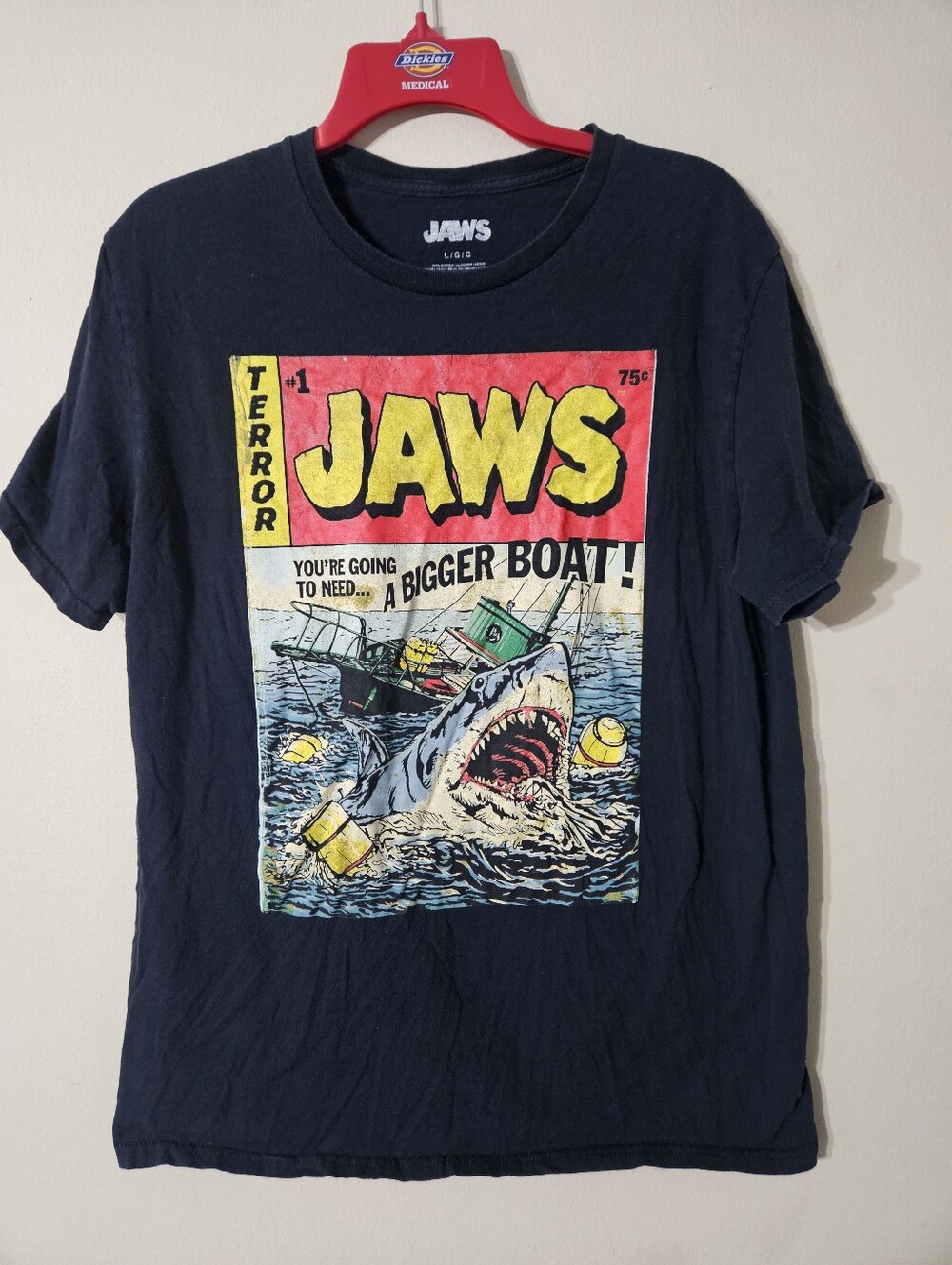 JAWS Comic Book Tshirt Large
